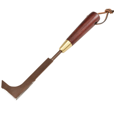 Estate range patio weeding knife by Burgon & Ball