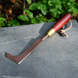 Estate range patio weeding knife by Burgon & Ball