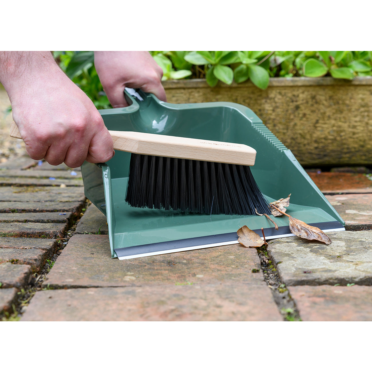 Large Dustpan and Brush Set RHS Endorsed Burgon & Ball Burgon and