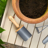 RHS-endorsed container scoop by Burgon & Ball
