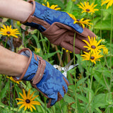 'Love The Glove' Oak Leaf ladies' gardening glove in Navy, size Medium-Large, by Burgon & Ball