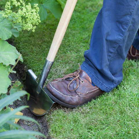 Half Moon Lawn Edger Hoge hardheid Koolstofstaal stoepgras Lange steel Step Edger Handmatige trimschop voor tuin Zoo Geel Zwart Half Moon Lawn Edger Hoge hardheid Koolstofstaal stoepgras Lange steel Step Edger Handmatige trimschop voor tuin Zoo Geel Zwart