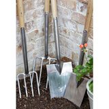 RHS-endorsed border spade (garden spade) by Burgon & Ball