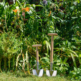 RHS-endorsed mid-handled perennial spade by Burgon & Ball, heart-shaped trowel